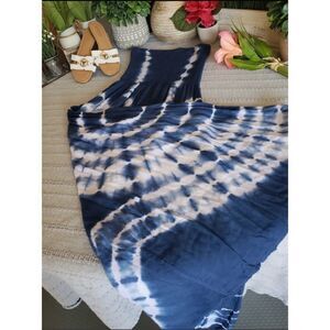 Blue and white tie dye design long strapless maxi dress.
